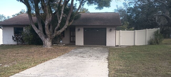Photo - Beautiful 2 bedroom 2 bathroom house 1 car...