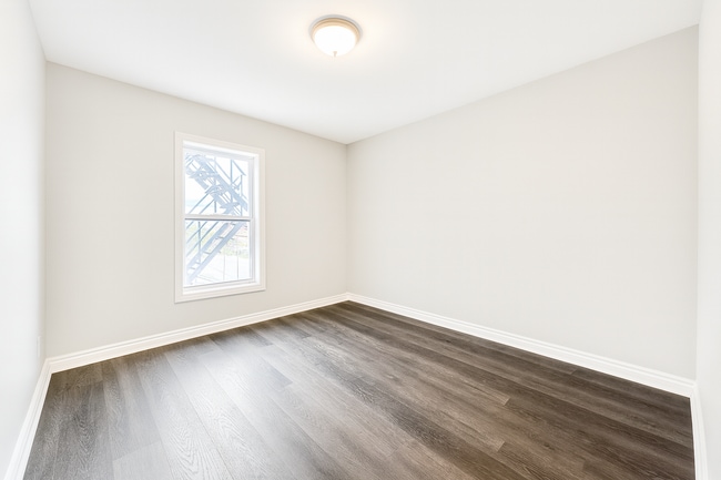 Photo - 18 Barnesdale Ave N Unit 2