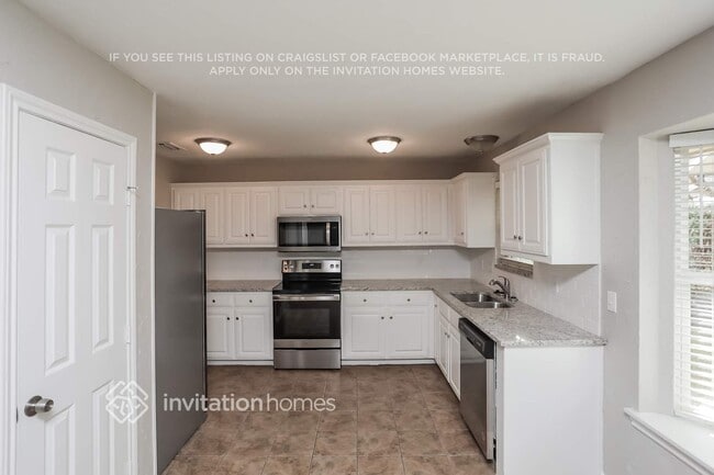 Photo - 2311 Statler Dr