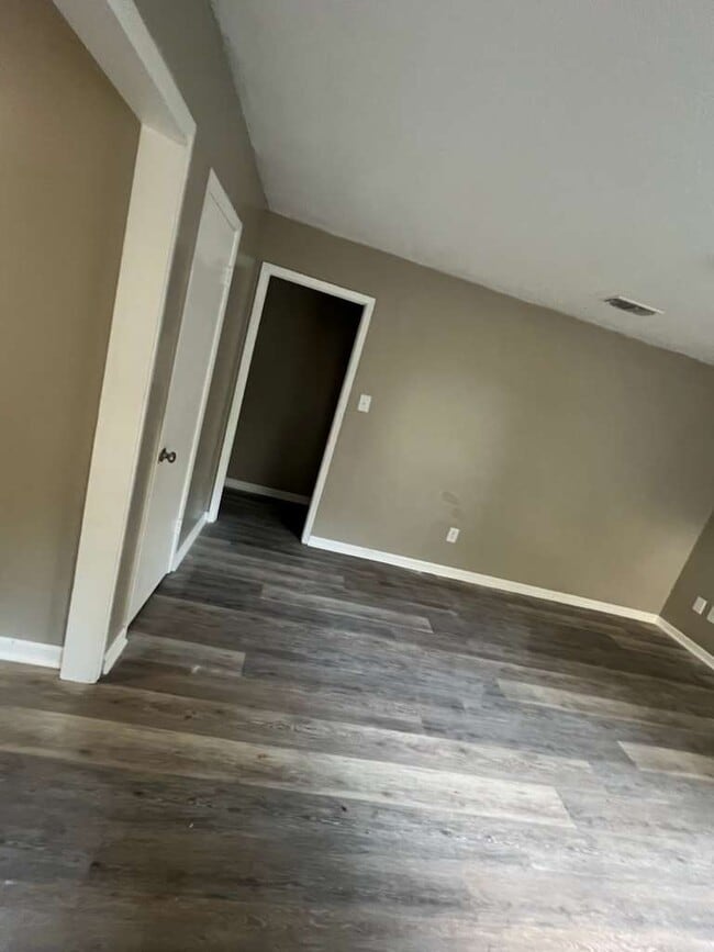 Photo - 10405 Riverbend Cir