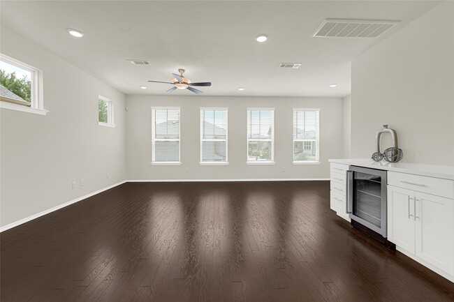 Photo - 1909 Monaco Memorial Ln