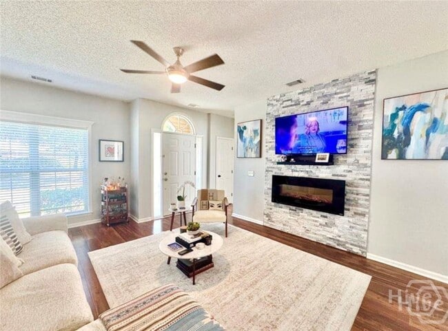 Photo - 303 Morgan Pines Dr