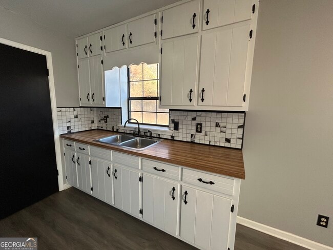 Photo - 3544 Lakeview Dr