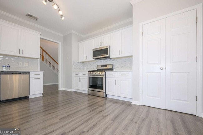 Photo - 5955 Weddington Dr