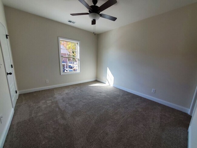 Photo - 449 Oak St Unit 449 Oak St #2