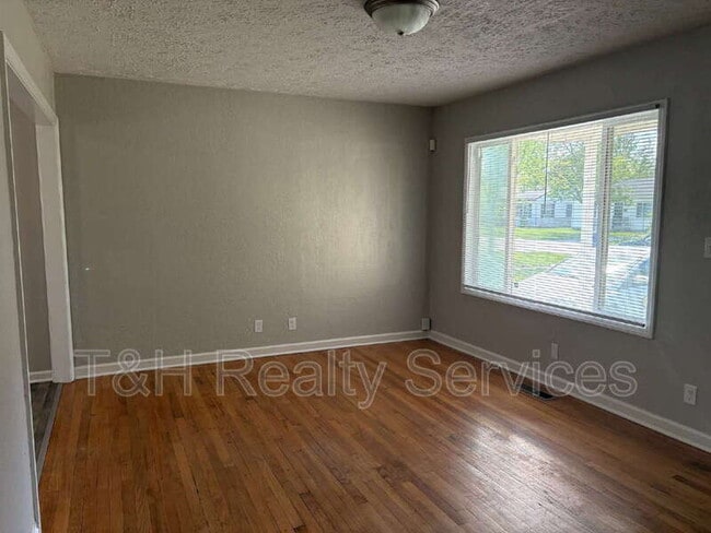 Photo - 4615 N Hartman Dr