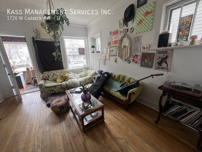 Photo - 1726 W Carmen Ave Unit 1F