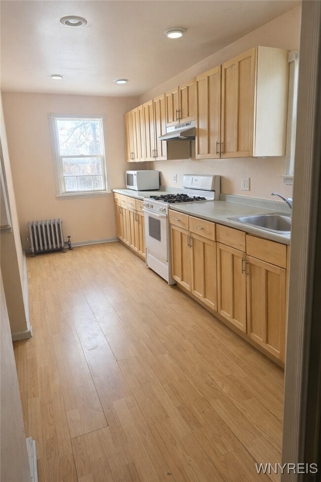 Photo - 136 Springville Ave