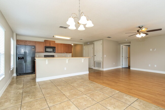 Photo - 4505 Barbados Loop