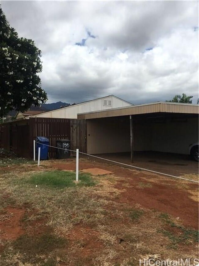 Building Photo - Single Level 4 Bedroom, 2 Full Bath with C... Rental