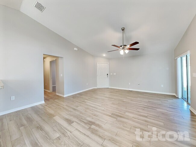 Photo - 1920 Bretton Ridge Dr