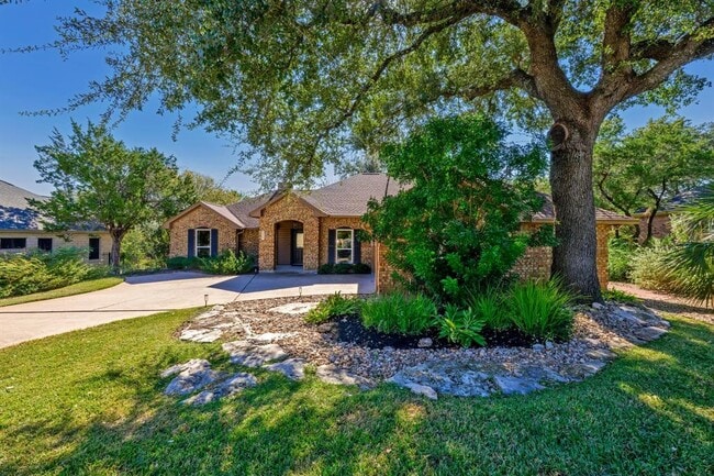 Photo - 205 Tellus St