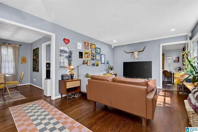 Photo - 636 Oakdale St