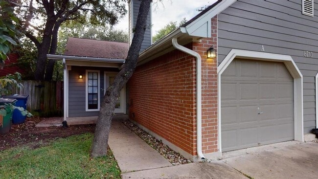 Photo - 8713 Clearbrook Trail