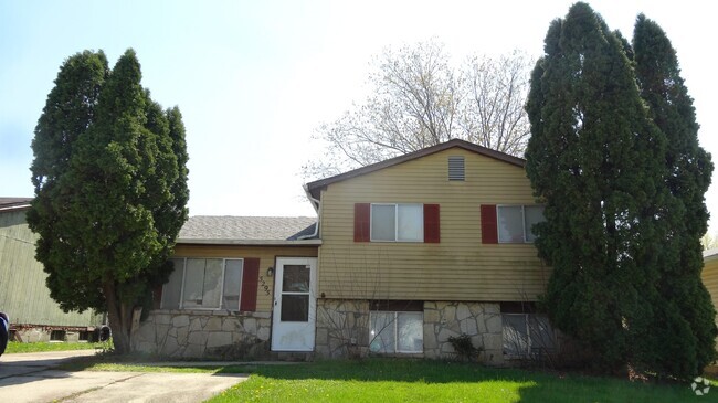 Building Photo - 5295 Refugee Rd Rental