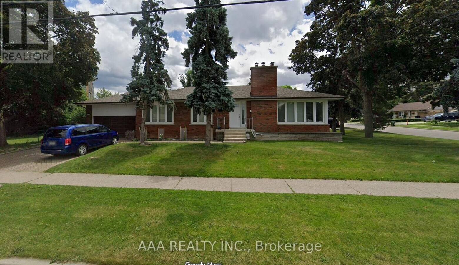 Photo - 27 Kingsview Blvd
