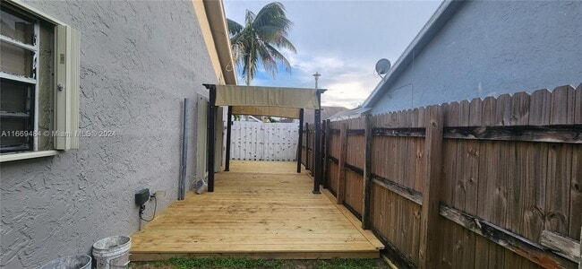 Photo - 10539 Country Club Ter