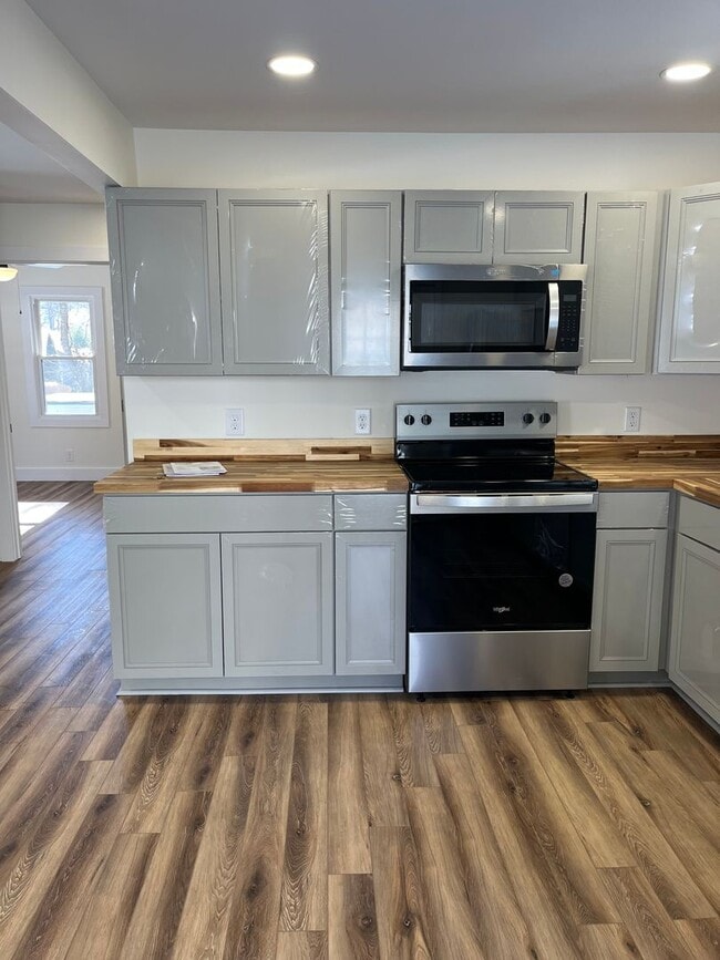 Photo - Charming 2 bedroom Cottage