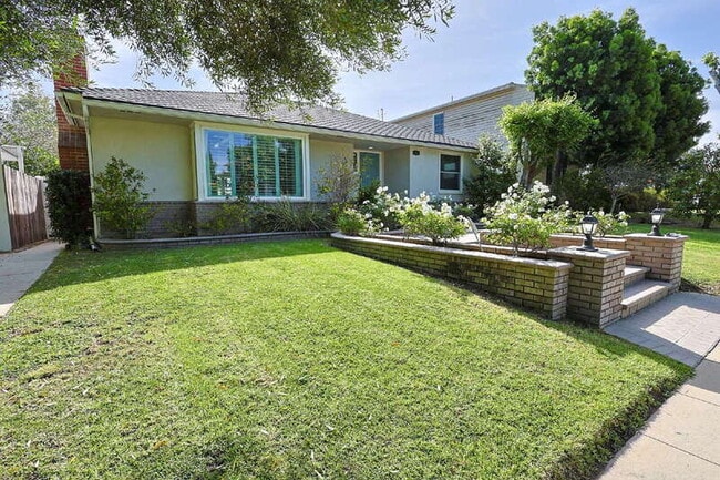 Building Photo - 4334 Olive Ave