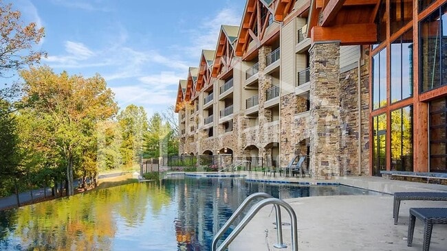Photo - Lake Front! 2 Bedroom Condo in Hollister