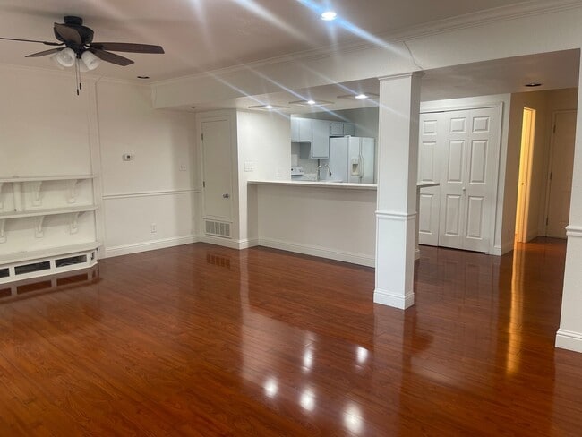Photo - Bradley Square 3 bedroom Townhouse
