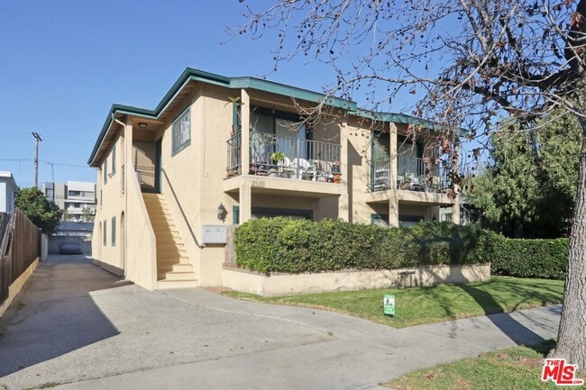 Photo - 5429 Troost Ave Unidad 4