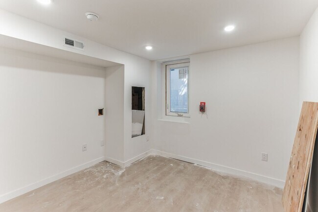 Photo - 812 N Holly St Unit 1