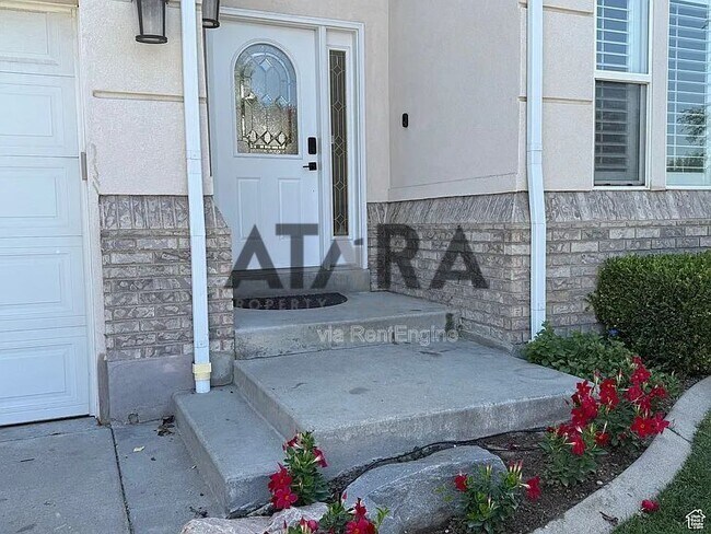 Photo - 941 Fremont Rd