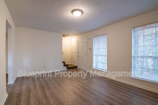 Photo - 1722 6th Pl Cir NW