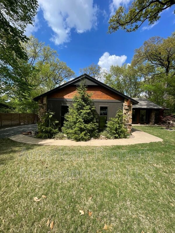 Photo - 3711 E 108th St