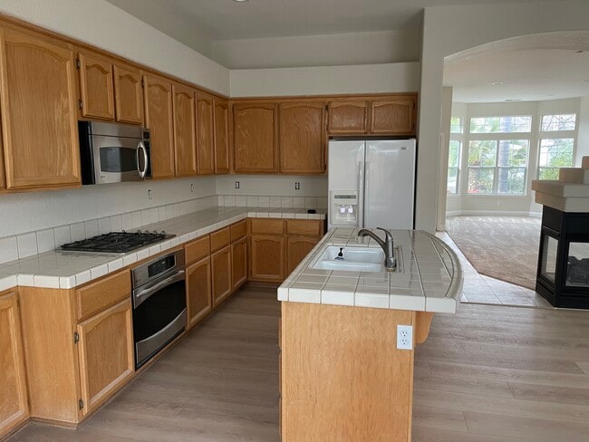 Photo - 5637 Darby Rd