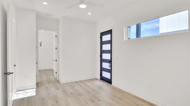 Photo - 6119 Atwood St