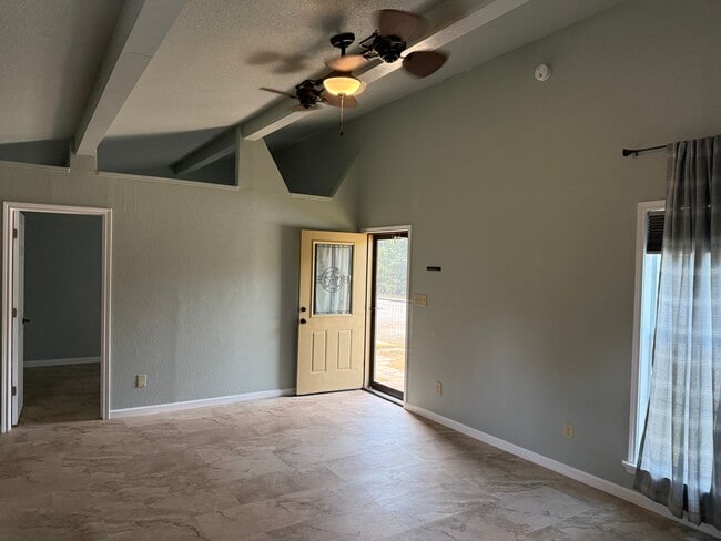 3846 Fruitland Rd