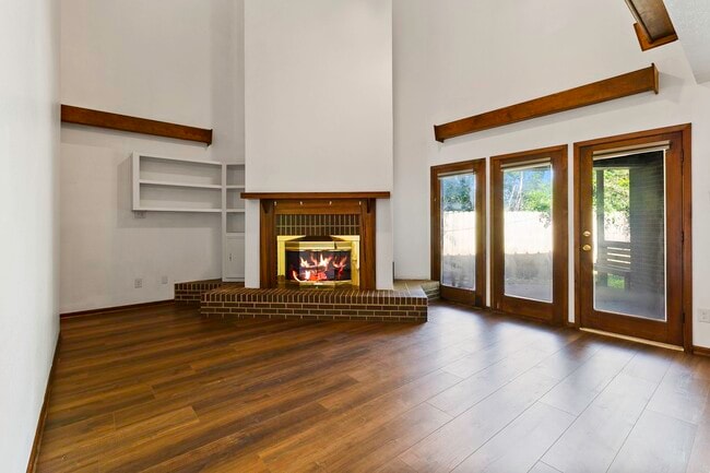 Photo - 1300 W Church St