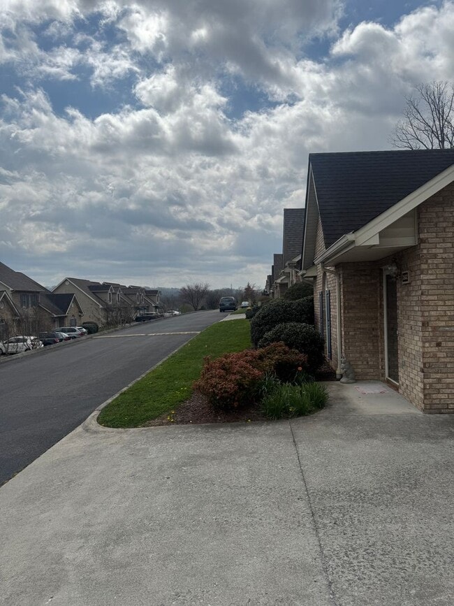 Photo - Awesome Townhouse of JOHN B DENNIS HIGWAY in the heart of Kingsport