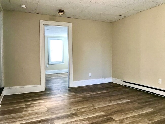 Photo - 1046 Northampton St Unit #3
