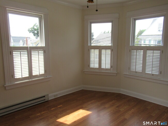 Photo - 112 Bennett St Unidad 2nd floor