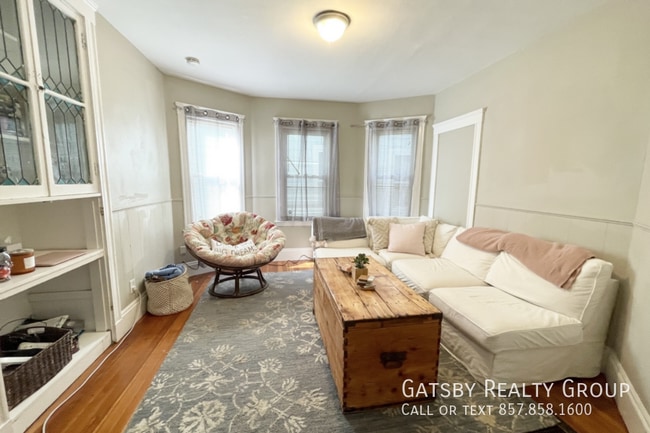 Photo - 9 Taft St Unit 1R