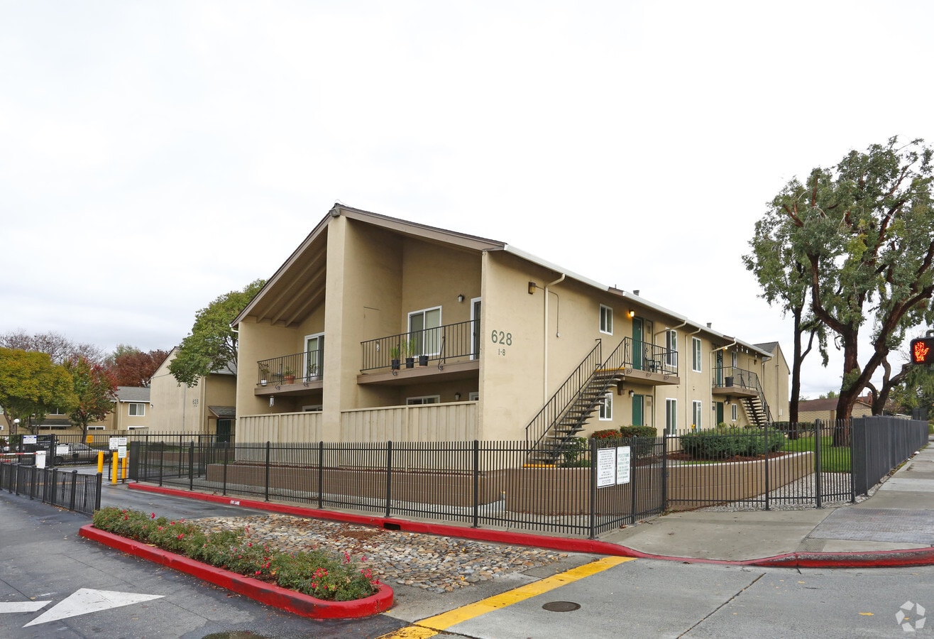Photo - Las Casitas Apartments