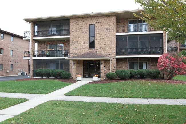 16749 Paxton Ave Unit 3S