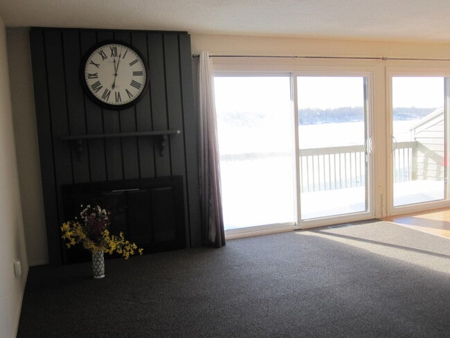 Photo - 820 Cliffs Dr Unit 306