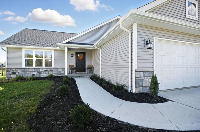 Photo - 557 Cannondale Ave