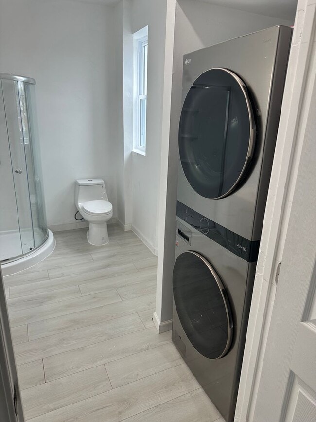 Photo - 1133 Merchant St Unidad apt 2