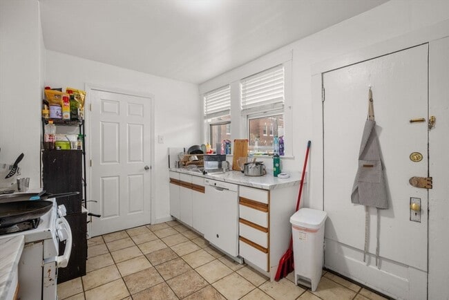 Photo - 18 Claymoss Rd