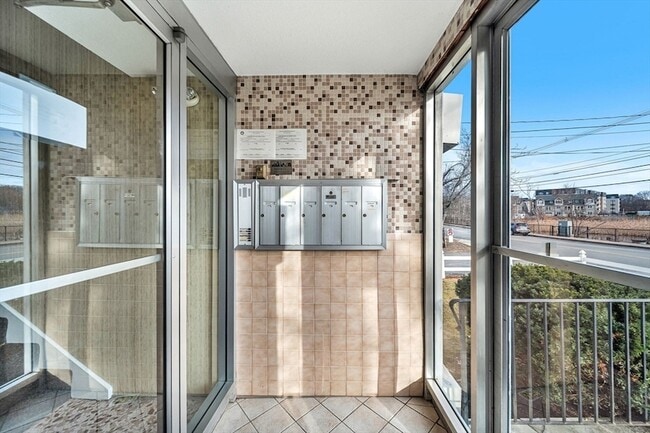 Photo - 177 Franklin St Unit 2