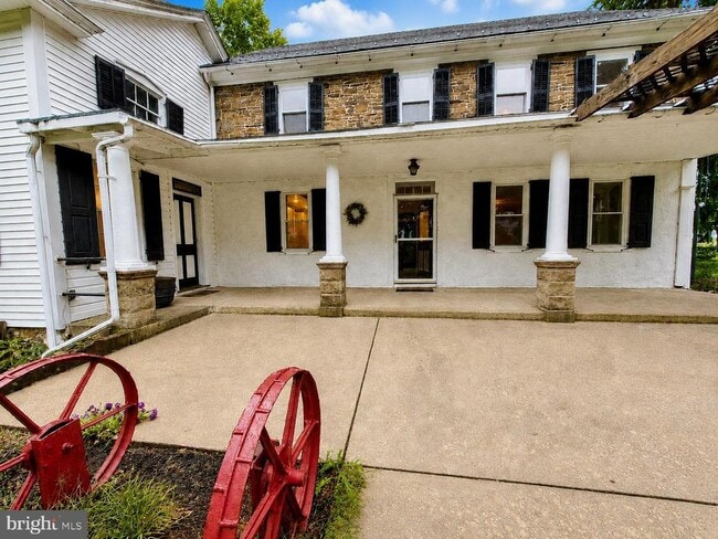 Photo - 34 Fretz Rd