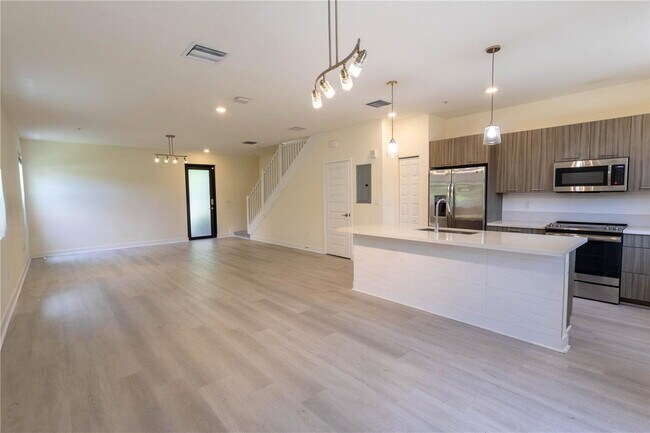 Photo - 10407 NW 82nd St