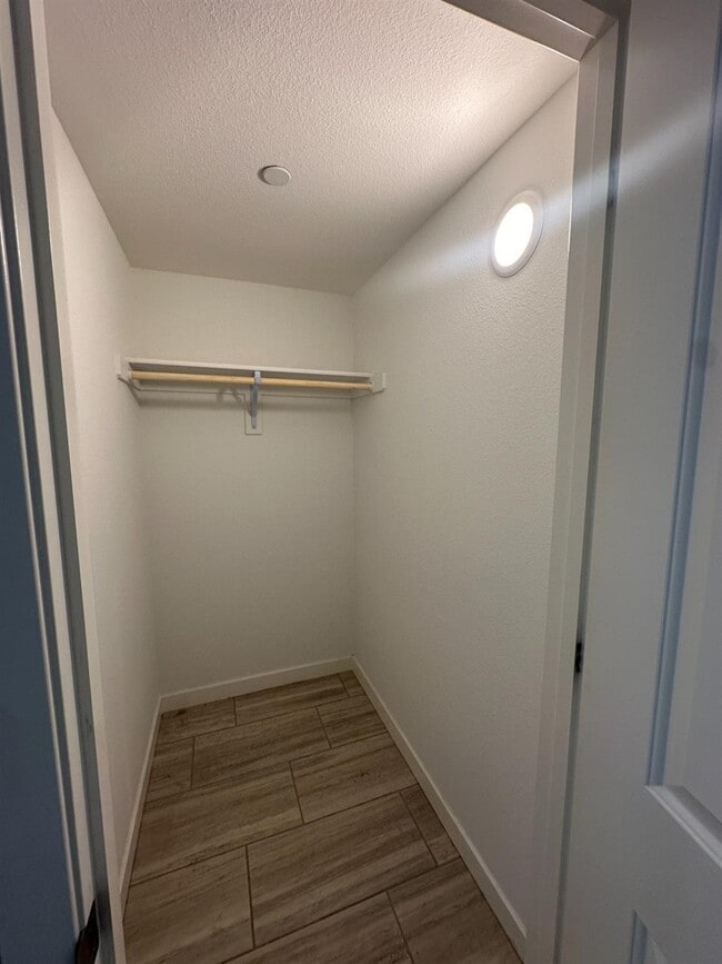 Photo - 4249 Hillside Rd