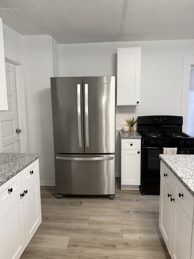 Photo - 1825 Clover Ave Unidad 2