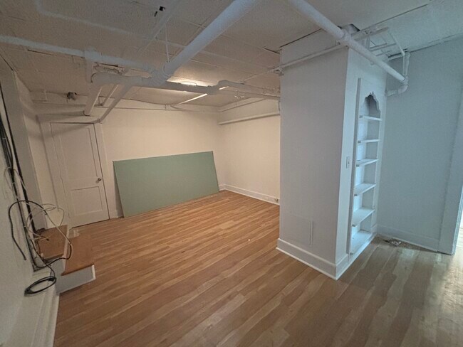 119 Freeman St Unit B